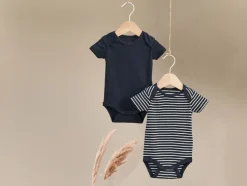 2 baby rompertjes