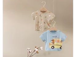 2 baby T-shirts
