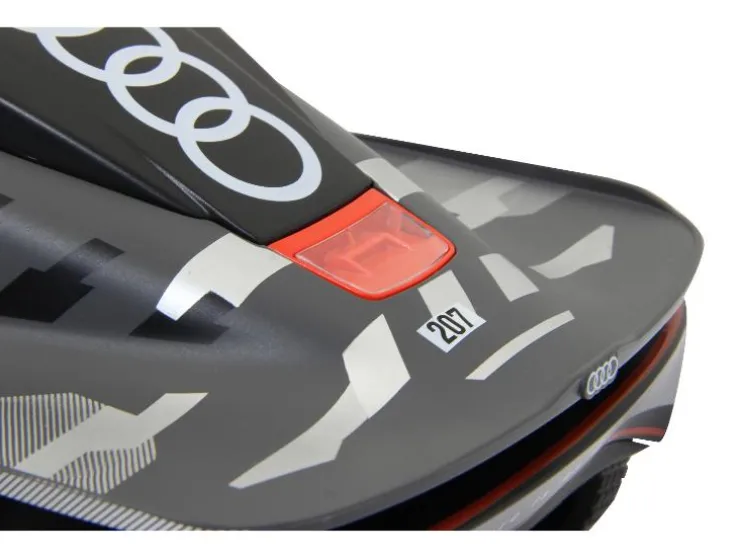 Bestuurbare auto Audi RS Q e-tron E2