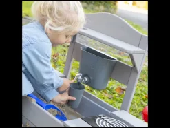 2-in-1 balkon zandbak met speelgoed keuken