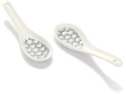 Porseleinen schaaltje of lepel