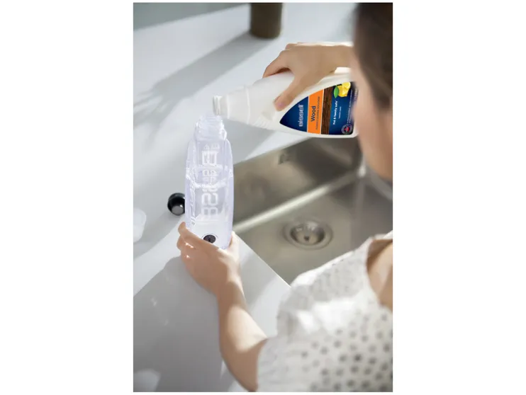 Reinigingsmiddel voor houten vloeren